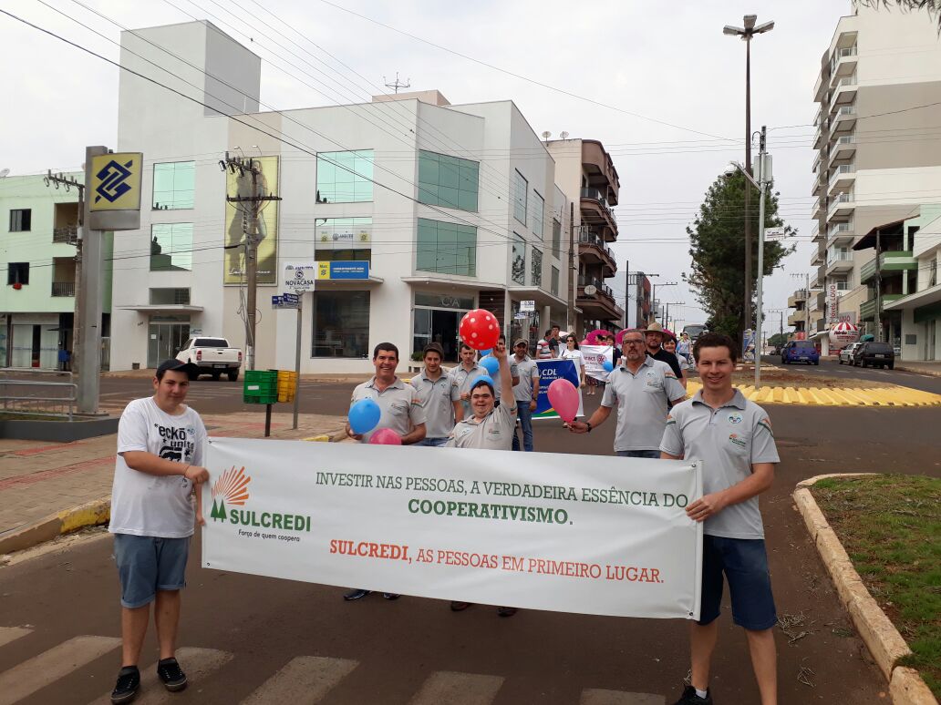 Sulcredi participa da Caminhada da Prevenção
