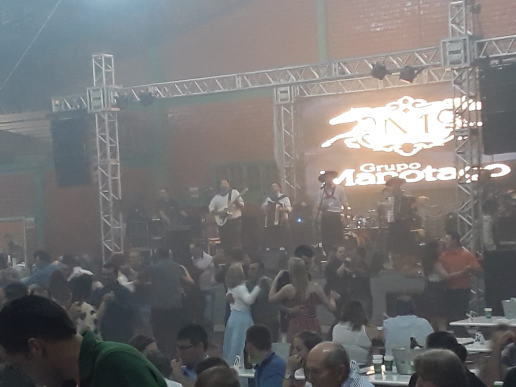Baile em comemoração à fundação da Sulcredi